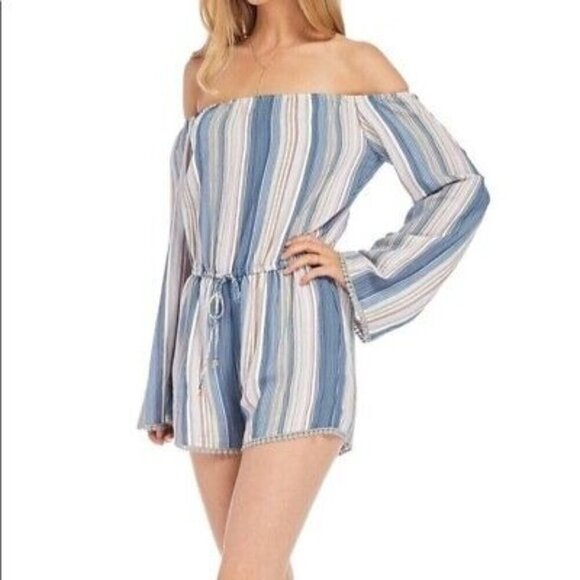 Onetheland Off the Shoulder Long Bell Sleeve Romper Small - Picture 1 of 4